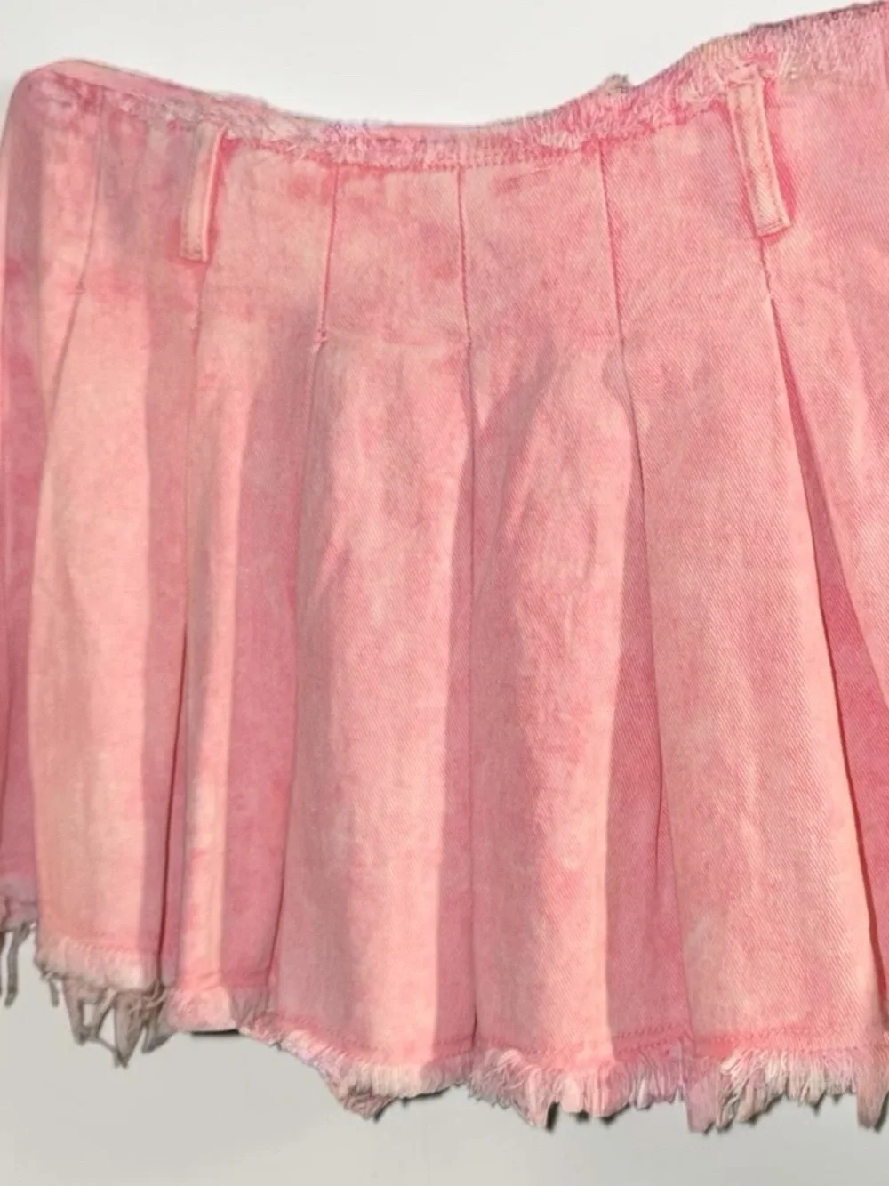 PrettyLittleThing Pastel Pink Pleated Mini Skirt